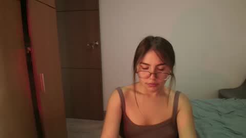 Snapshot of _abbyyyy_ chatting on May 5, 2026, 3:53 pm abby 3 online show from May 5, 2026, 3:53 pm