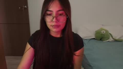 Snapshot of _abbyyyy_ chatting on May 8, 2026, 4:12 pm abby 3 online show from May 8, 2026, 4:12 pm