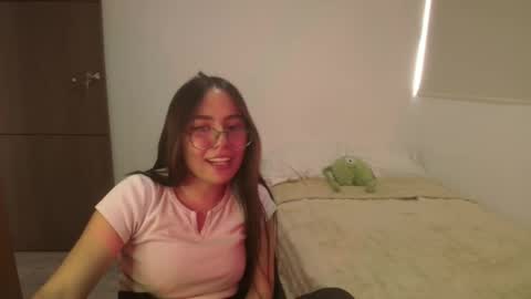 Snapshot of _abbyyyy_ chatting on May 13, 2026, 4:26 pm abby 3 online show from May 13, 2026, 4:26 pm