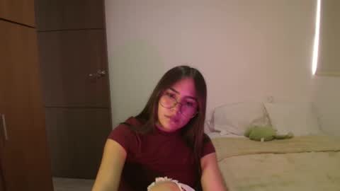 Snapshot of _abbyyyy_ chatting on May 14, 2026, 4:14 pm abby 3 online show from May 14, 2026, 4:14 pm