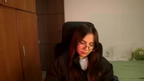 Snapshot of _abbyyyy_ chatting on May 20, 2026, 4:57 pm abby 3 online show from May 20, 2026, 4:57 pm