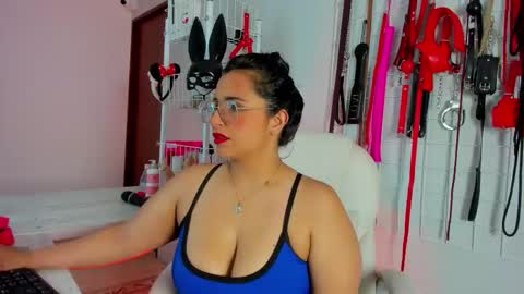 Adahara online show from November 19, 2025, 4:01 am