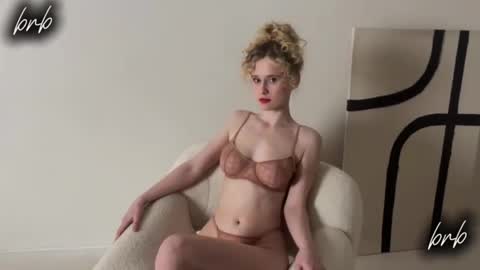 adel online show from October 10, 2025, 6:07 pm