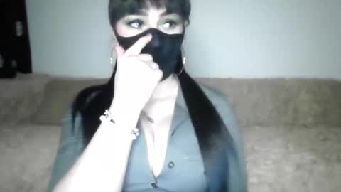 Adela online show from January 8, 2025, 10:16 pm