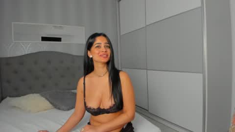 Adelle online show from January 12, 2025, 12:44 pm