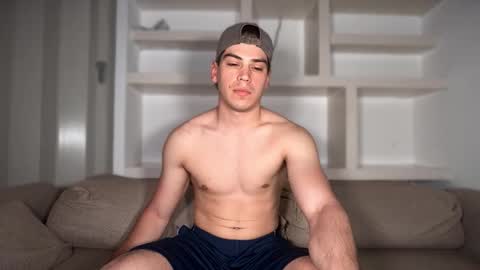 _aesthetic online show from September 22, 2025, 8:33 pm