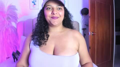 _aithanaa_ online show from December 22, 2025, 1:02 am