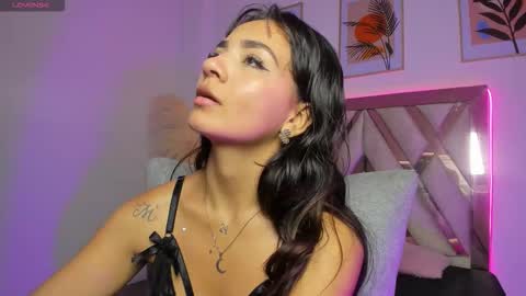 Snapshot of _akira22 chatting on October 13, 2025, 12:27 pm Akira online show from October 13, 2025, 12:27 pm