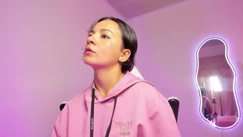 Snapshot of _akira22 chatting on January 15, 2026, 12:32 pm Akira online show from January 15, 2026, 12:32 pm