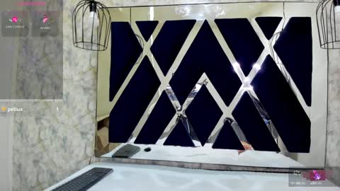 Snapshot of _alaia_collway_ chatting on December 5, 2024, 2:55 pm Alaia online show from December 5, 2024, 2:55 pm