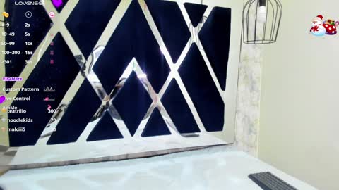 Snapshot of _alaia_collway_ chatting on December 23, 2024, 3:12 pm Alaia online show from December 23, 2024, 3:12 pm