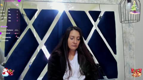 Snapshot of _alaia_collway_ chatting on December 29, 2024, 3:03 pm Alaia online show from December 29, 2024, 3:03 pm