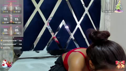 Snapshot of _alaia_collway_ chatting on January 3, 2025, 6:14 pm Alaia online show from January 3, 2025, 6:14 pm