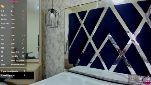 Snapshot of _alaia_collway_ chatting on January 17, 2025, 2:39 pm Alaia online show from January 17, 2025, 2:39 pm