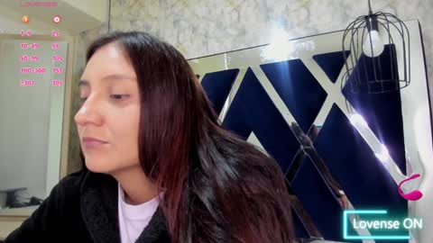Snapshot of _alaia_collway_ chatting on January 22, 2025, 11:56 am Alaia online show from January 22, 2025, 11:56 am