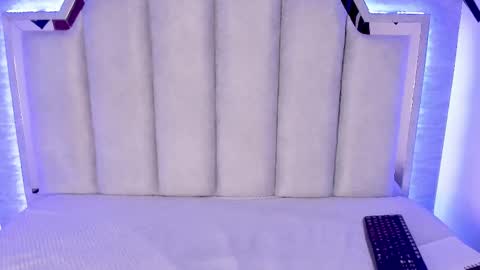 Snapshot of _alaia_collway_ chatting on February 12, 2025, 3:05 pm Alaia online show from February 12, 2025, 3:05 pm