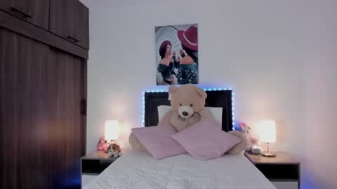 _alana_grey_ online show from May 5, 2026, 12:24 pm