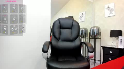 _alana_johnson online show from July 17, 2026, 12:01 pm