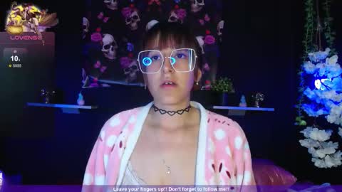 Snapshot of _alhanna chatting on November 19, 2025, 9:37 pm Alhanna online show from November 19, 2025, 9:37 pm