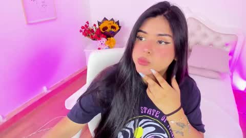 Alicia Harper  online show from September 9, 2025, 8:08 pm