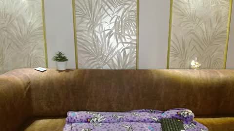 _alice_horny_ online show from December 4, 2024, 7:45 pm