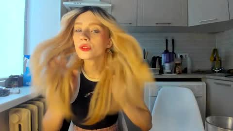 Snapshot of _alice_kitty chatting on January 5, 2025, 8:22 am Gaylord online show from January 5, 2025, 8:22 am