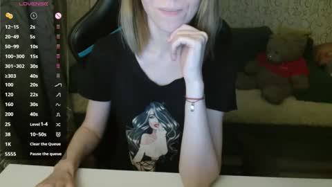 Snapshot of _alicecullen_ chatting on November 27, 2025, 3:36 pm AliceCullen online show from November 27, 2025, 3:36 pm