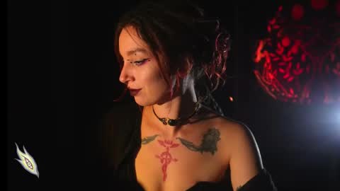 Snapshot of _alicemorrison_ chatting on September 20, 2025, 6:42 pm Alice Morrison Mistress Datura online show from September 20, 2025, 6:42 pm