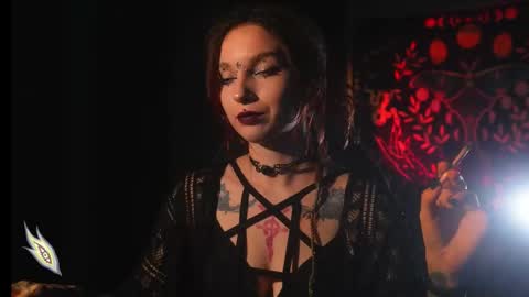 Snapshot of _alicemorrison_ chatting on September 21, 2025, 6:42 pm Alice Morrison Mistress Datura online show from September 21, 2025, 6:42 pm