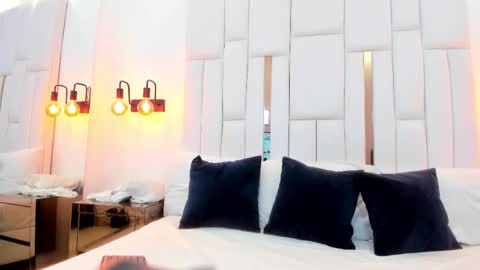 Alma Torres  online show from February 3, 2026, 5:40 pm