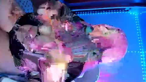 Alisa online show from October 19, 2025, 1:28 am