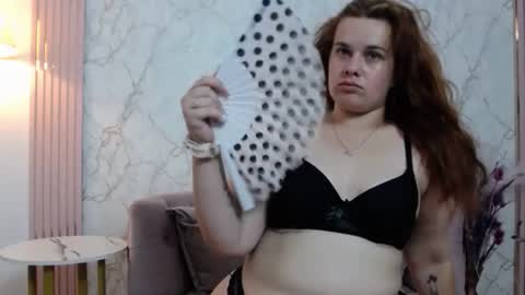  AmberMuse  online show from July 2, 2026, 12:33 pm