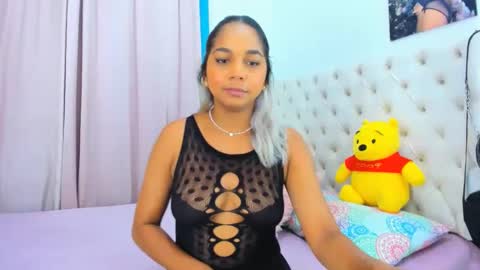 Snapshot of _analia chatting on February 6, 2025, 2:22 am Analia online show from February 6, 2025, 2:22 am