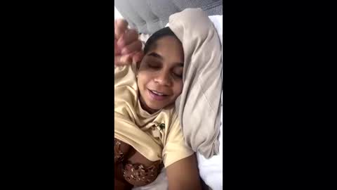 Snapshot of _analia chatting on June 6, 2026, 10:58 pm Analia online show from June 6, 2026, 10:58 pm