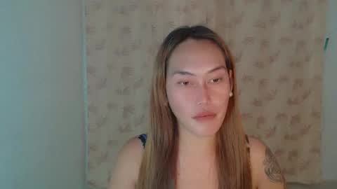 Snapshot of _angelari_ chatting on December 10, 2024, 7:16 am Pearl online show from December 10, 2024, 7:16 am