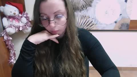 Snapshot of _annabelle_lee chatting on December 11, 2024, 3:15 pm Anna online show from December 11, 2024, 3:15 pm