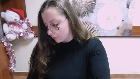 Snapshot of _annabelle_lee chatting on December 12, 2024, 4:21 pm Anna online show from December 12, 2024, 4:21 pm