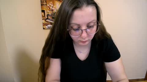 Snapshot of _annabelle_lee chatting on February 19, 2025, 10:56 am Anna online show from February 19, 2025, 10:56 am