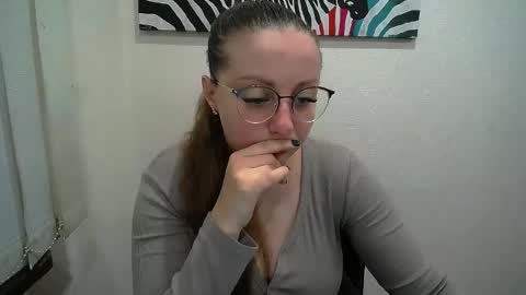 Anna online show from December 4, 2025, 10:46 am