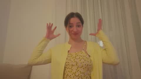 Snapshot of _annieone chatting on October 20, 2025, 8:42 pm Anna online show from October 20, 2025, 8:42 pm