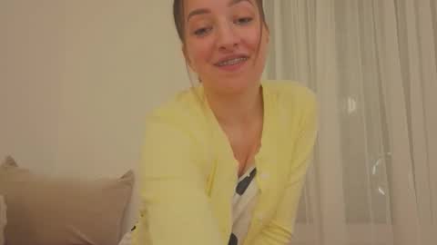 Snapshot of _annieone chatting on October 23, 2025, 7:01 pm Anna online show from October 23, 2025, 7:01 pm