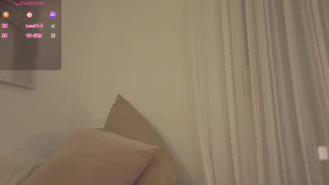 Snapshot of _annieone chatting on October 26, 2025, 8:59 pm Anna online show from October 26, 2025, 8:59 pm