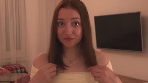 Anna online show from April 25, 2026, 3:42 pm
