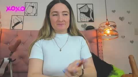 Snapshot of _antonella_11 chatting on October 10, 2025, 7:13 pm _antonella_11 online show from October 10, 2025, 7:13 pm