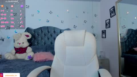 antonnela online show from December 2, 2024, 9:17 pm