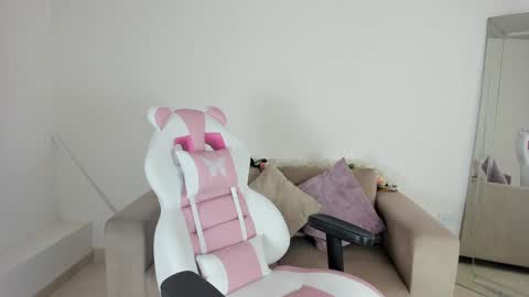    online show from January 10, 2025, 12:26 pm