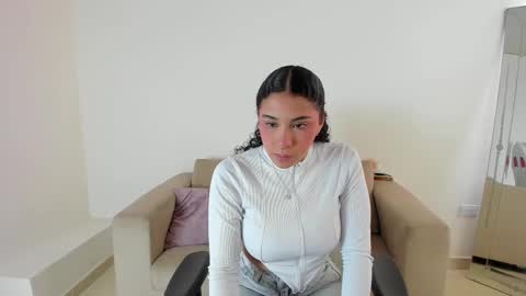    online show from February 18, 2025, 1:22 pm