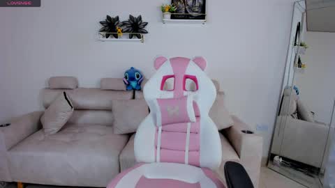   online show from May 9, 2026, 12:32 pm
