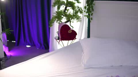 Arielle online show from May 5, 2026, 5:59 am