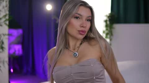 Arielle online show from May 8, 2026, 7:25 am